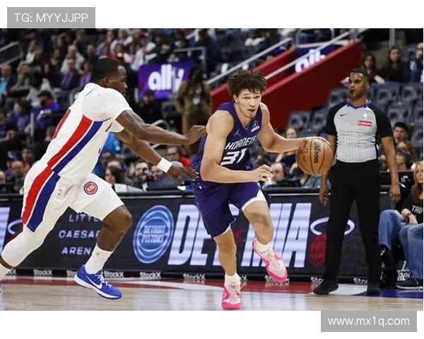 克尼佩尔半场表现低迷仅得5分2助攻正负值9成为全队最低