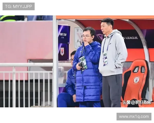 泰山队新任代理主教练确定为助教唐田将与谢文共同出席发布会